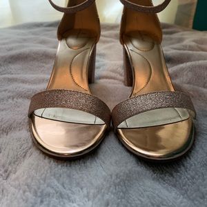 Lord+Taylor size 10 sparkly pink shoes
